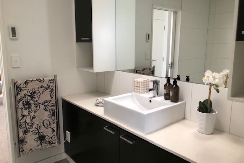 Houghton bathroom